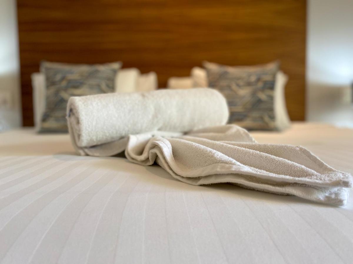 Big Studio At Kaab By The Beach With Roof Top Pool, Sauna And Jacuzzi Near Paseo Del Carmen Mall بلايا ديل كارمن المظهر الخارجي الصورة