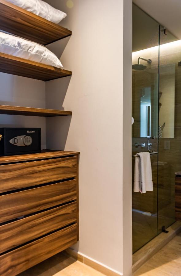 Big Studio At Kaab By The Beach With Roof Top Pool, Sauna And Jacuzzi Near Paseo Del Carmen Mall بلايا ديل كارمن المظهر الخارجي الصورة